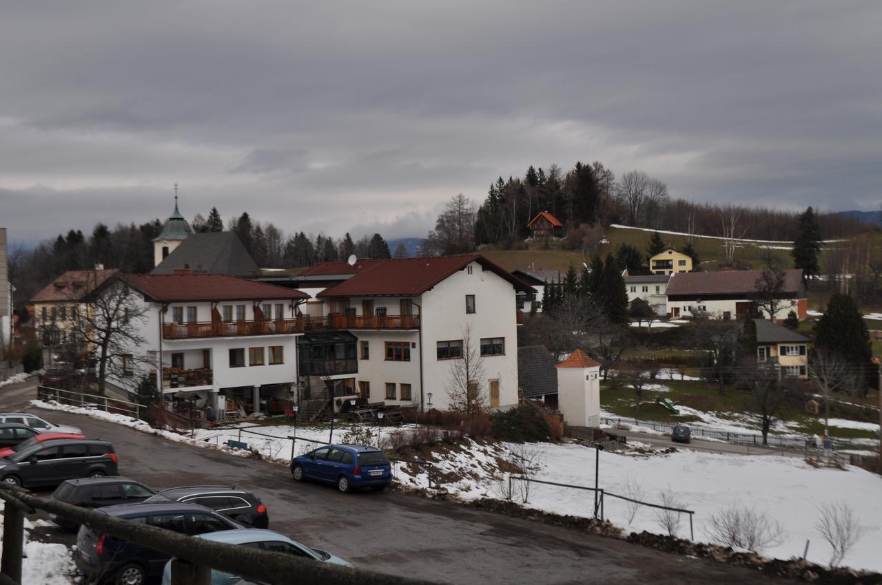 Gasthof Diewald Raach am Hochgebirge Exterior photo